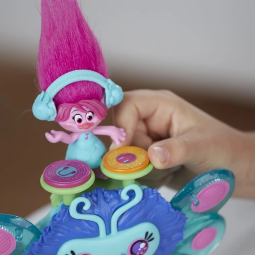 Trolls Poppy Wooferbug with DJ platform - ترولز - Image 5