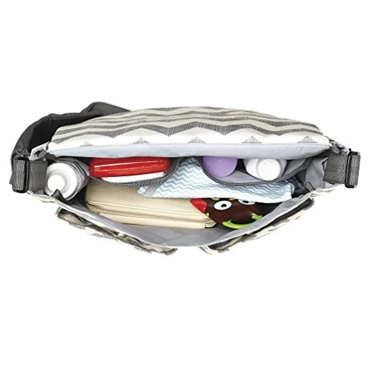 Skip Hop Dash Signature Messenger Diaper Bag, Chevron - سكيب هوب - Image 2