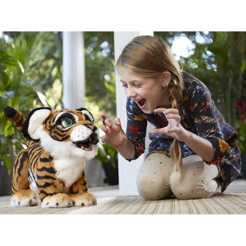 FurReal Roarin Tyler, the Playful Tiger - هاسبرو - Image 4