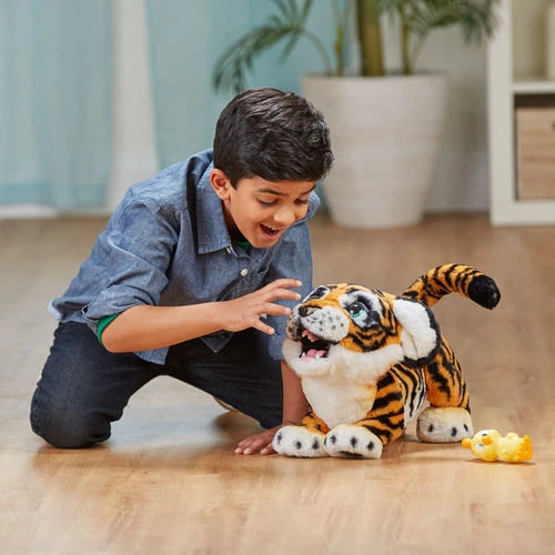 FurReal Roarin Tyler, the Playful Tiger - هاسبرو - Image 6