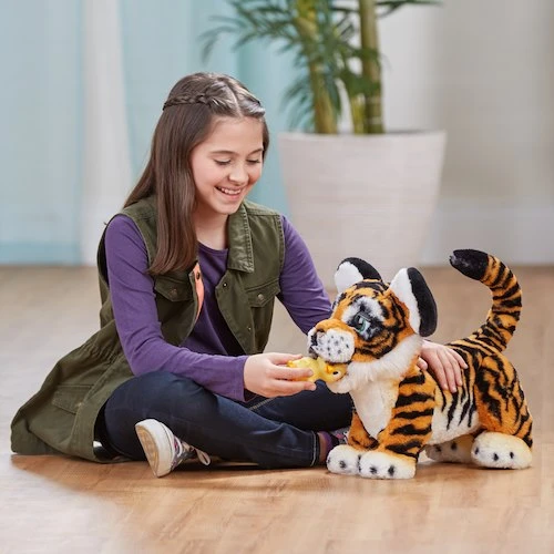 FurReal Roarin Tyler, the Playful Tiger - هاسبرو - Image 5