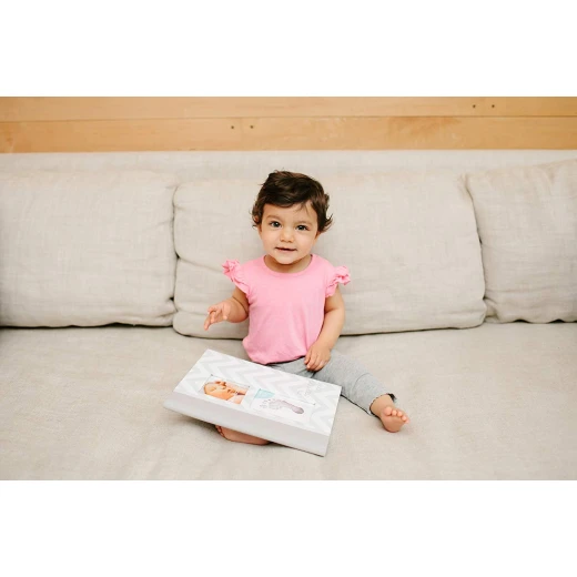 PearHead My Memory Baby Book Chevron, Gray - بيرهيد - Image 15