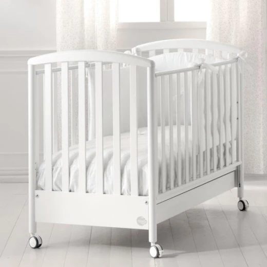 سرير أطفال Baby Expert موديل Cucciolo – لون أبيض ناصع سرير أطفال Baby Expert موديل Cucciolo – لون أبيض ناصع