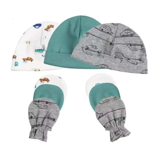Colorland = (3) Baby Hat & Gloves 3 Pieces In One Pack