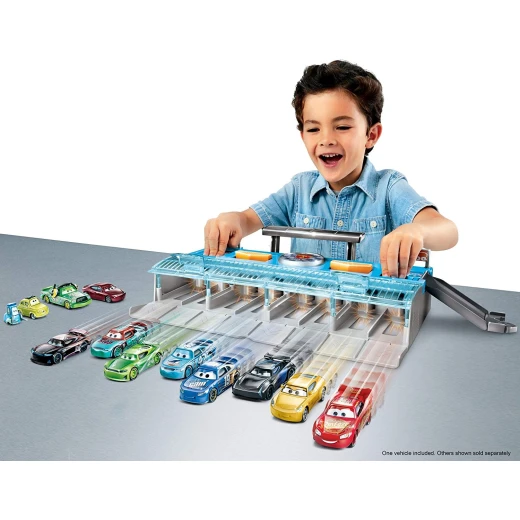 Disney Pixar Cars Ultimate Launcher, Carry Case with Lightning McQueen Toy Vehicle - ديزني - Image 6
