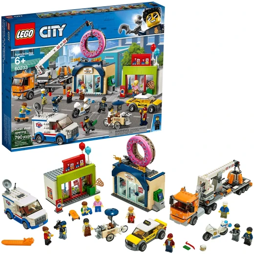 LEGO City: Donut shop opening LEGO City: Donut shop opening