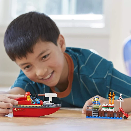 LEGO City: City Dock Side Fire - ليجو - Image 5