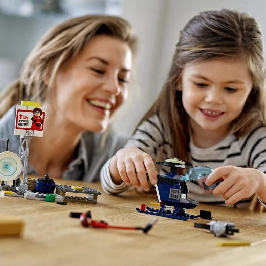 LEGO Juniors: Elastigirl's Rooftop Pursuit - ليجو - Image 3