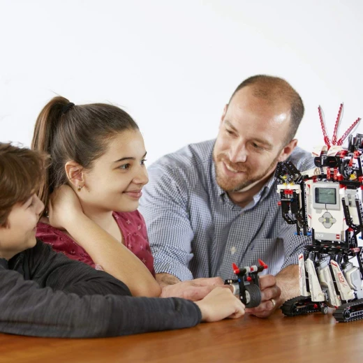 Lego Mind Storms Robot Kit with Remote Control for Kids, 601 pieces - ليجو - Image 6