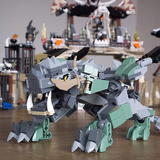 LEGO Ninjago: Dragon Pit, 1660 pieces. - ليجو - Image 2