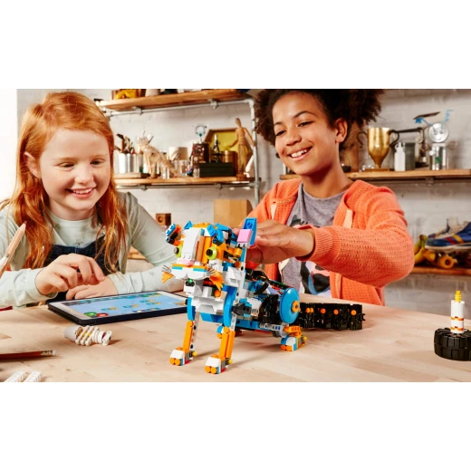 LEGO Boost Creative Toolbox Toy, 847 Pieces - ليجو - Image 5