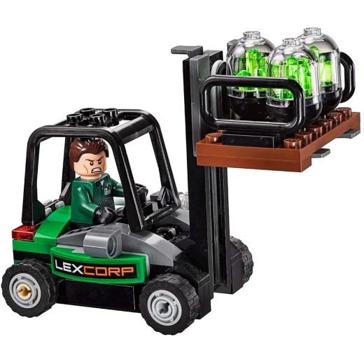 Lego Kryptonite Interception 306 Pieces - ليجو - Image 3