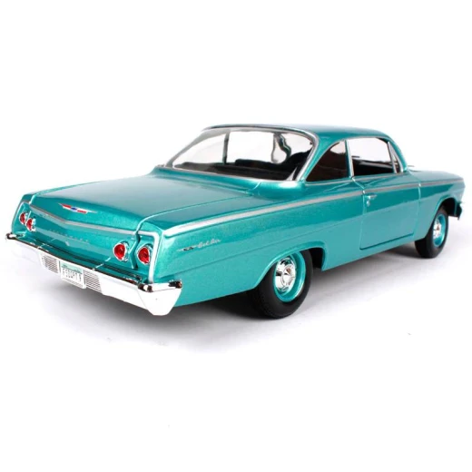 Maisto Special Edition - Chevy Bel Air Hard Top (1962, 1/18 scale diecast car models, Turquoise), Assorted - مايستو - Image 4