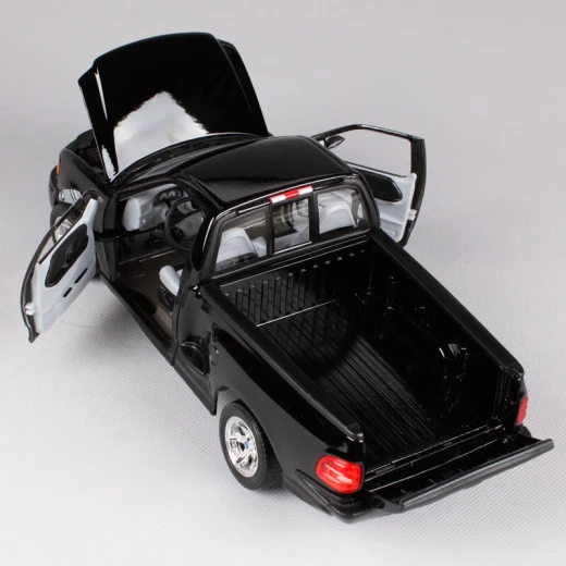 Maisto Ford SVT Lightning Pickup Truck, Black - مايستو - Image 4