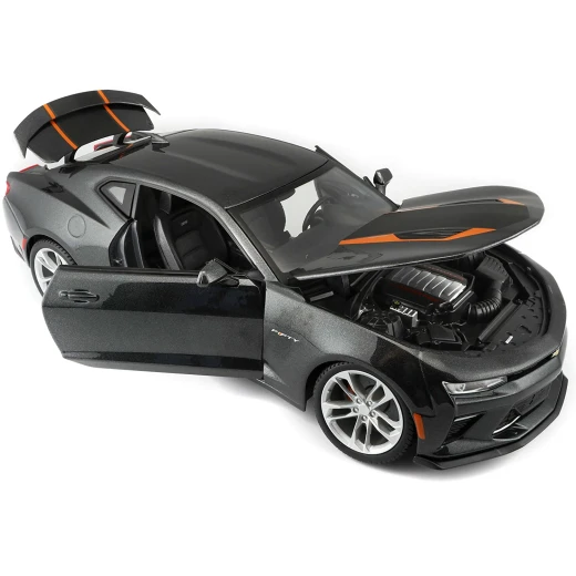 Maisto Chevrolet Camaro SS 2017 Metallic Grey 1/18 Diecast Model, Assorted - مايستو - Image 2