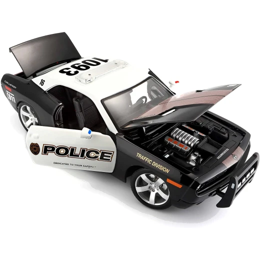 Maisto 1:18 2006 Dodge Challenger Concept Special Edition - مايستو - Image 3