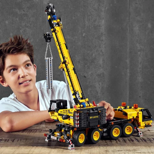 LEGO Mobile Crane - ليجو - Image 3