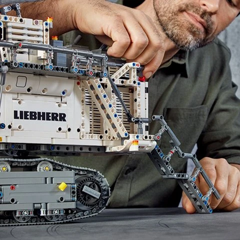 LEGO Escavator Liebherr R 9800 - ليجو - Image 8