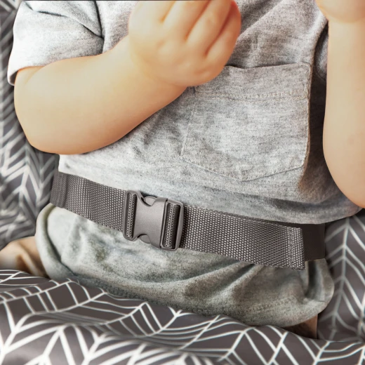 Skip Hop Take Cover Shopping Cart & High Chair Cover, Grey Feather - سكيب هوب - Image 5