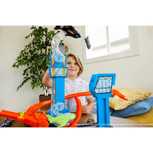Hot Wheels Jet Jump Airport Track Play Set Motorized Jet Action 1 Vehicle Included - هوت ويلز - Image 5