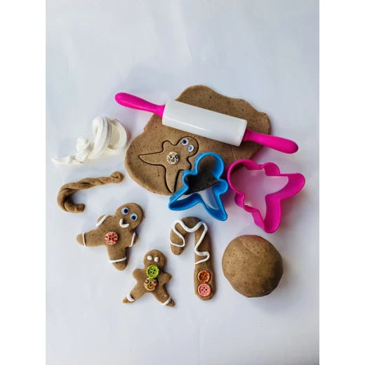 لعبة بتصميم كعكة الزنجبيل الحسية من يبي - يببي - Image 3