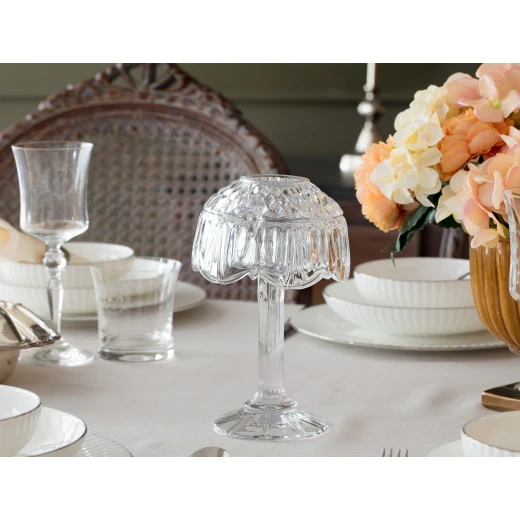 Madmae Coco Estee Candelholder Madmae Coco Estee Candelholder