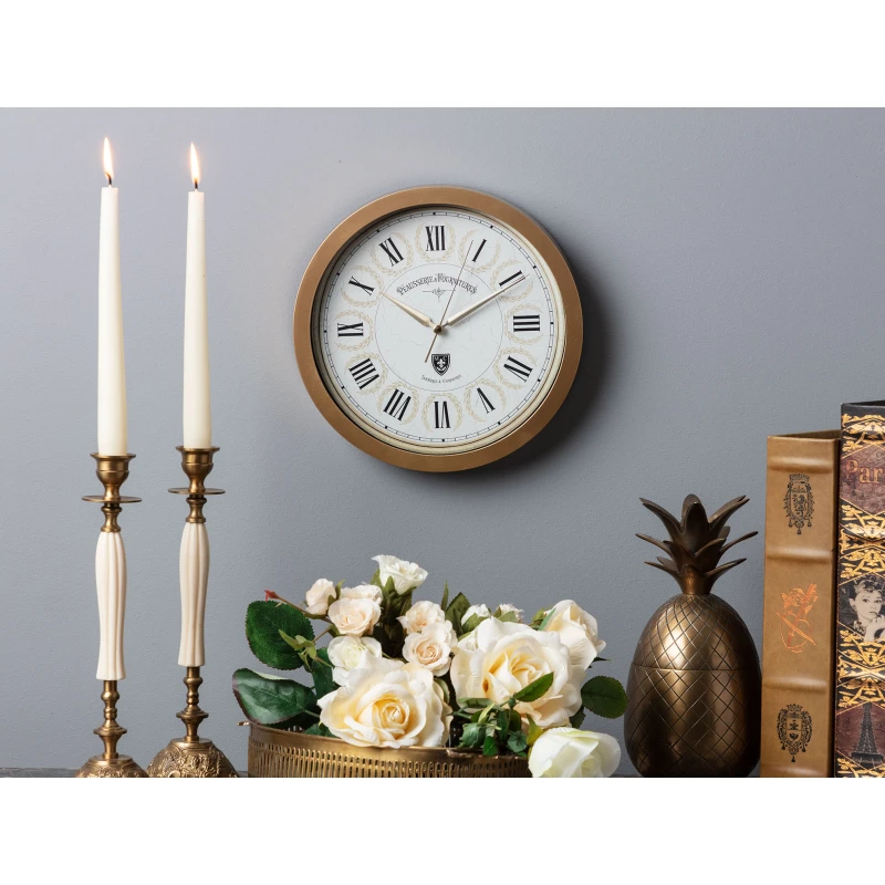 Madmae Coco Hılarıe Wall Clock - مدام كوكو