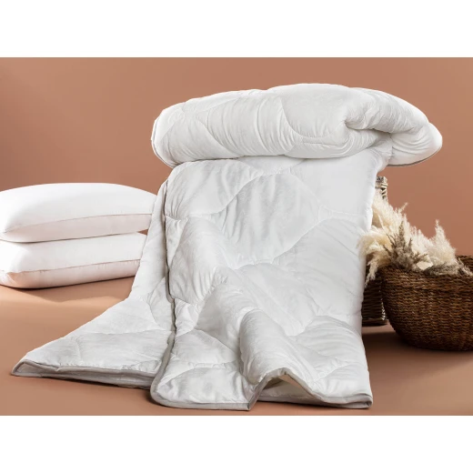 Madame Coco Metz Jacquard Connecting Double Quilt - White Madame Coco Metz Jacquard Connecting Double Quilt - White