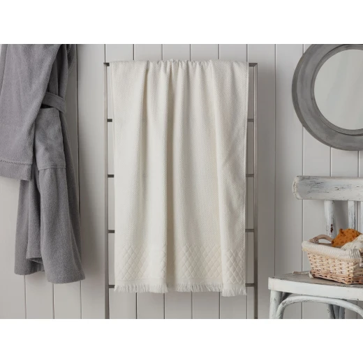 Madame Coco - Velvet Detail Bath Towel, Ecru