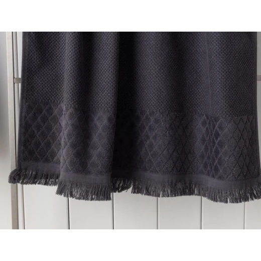 Madame Coco - Velvet Detail Bath Towel, Anthracite - مدام كوكو - Image 2