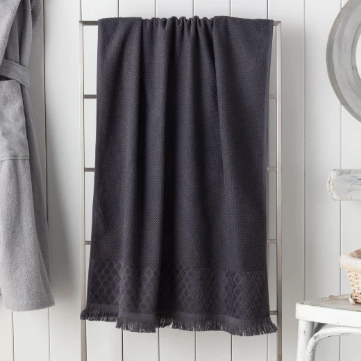 Madame Coco - Velvet Detail Bath Towel, Anthracite Madame Coco - Velvet Detail Bath Towel, Anthracite