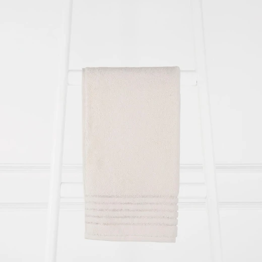Madame Coco - Bamboo Bath Towel, Ecru Madame Coco - Bamboo Bath Towel, Ecru