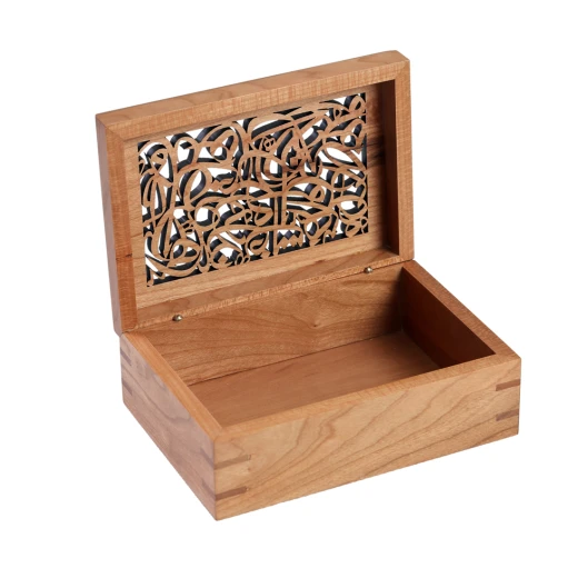 صندوق بزخرفة وتصميم حروف - Image 3