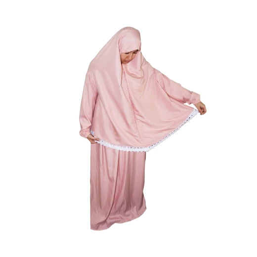 طقم صلاة نسائي بالكامل ، قطعتين ،باللون المشمشي مع دانتيل أبيض طقم صلاة نسائي بالكامل ، قطعتين ،باللون المشمشي مع دانتيل أبيض