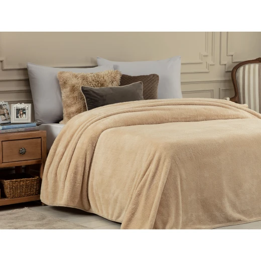 Madame Coco Estee Double Sherpa Plain Blanket - Beige Madame Coco Estee Double Sherpa Plain Blanket - Beige