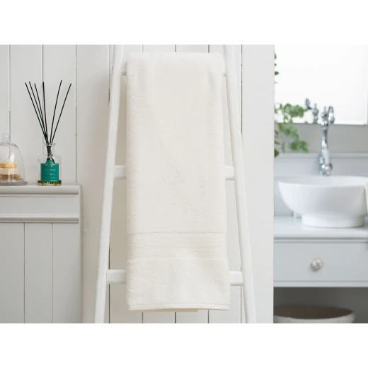 Madame Coco Roxane Bath Towel - Pearl Madame Coco Roxane Bath Towel - Pearl
