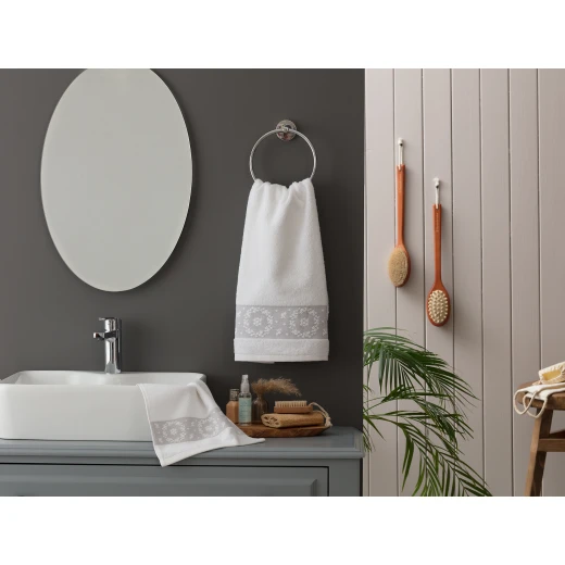 Madame Coco Chambre Border Jacquard Face Towel - White / Gray Madame Coco Chambre Border Jacquard Face Towel - White / Gray