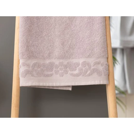 Madame Coco Tilda Border Jacquard Bath Towel - Piglet Pink - مدام كوكو - Image 2