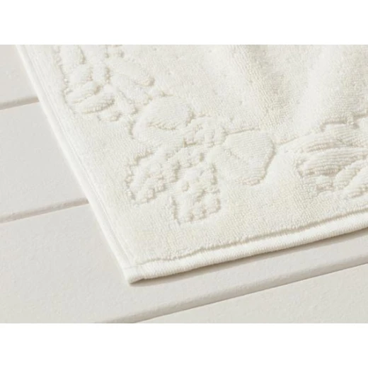 Madame Coco Daphne Foot Towel - Pearl - مدام كوكو - Image 2