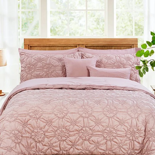 طقم لحاف مطرز تطريز مطاطي باللون الزهري, قطن, 8 قطع من نوفا هوم - نوفا هوم - Image 2