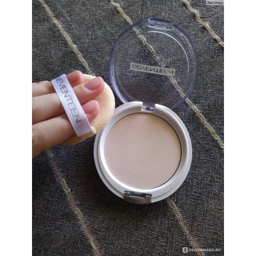 Seventeen Natural Silky Compact Powder Natural, Rose Color, Number 04 - Seventeen - Image 2