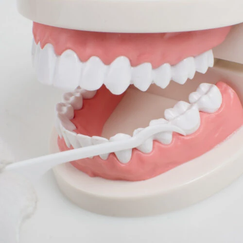 خيط تنظيف الأسنان كليو دنت ناعم, 50 قطعة من اوبتيمال - أوبتيمال - Image 4