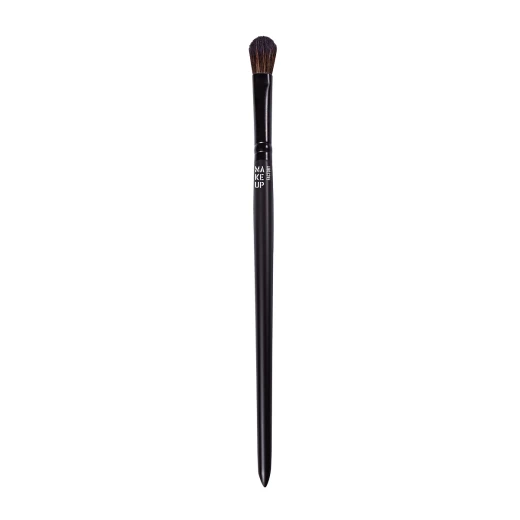 Makeup Factory Soft Blending Brush for Eyeshadow Application Professional Makeup Tool Seamless Eyelid Crease Blending Expert Application