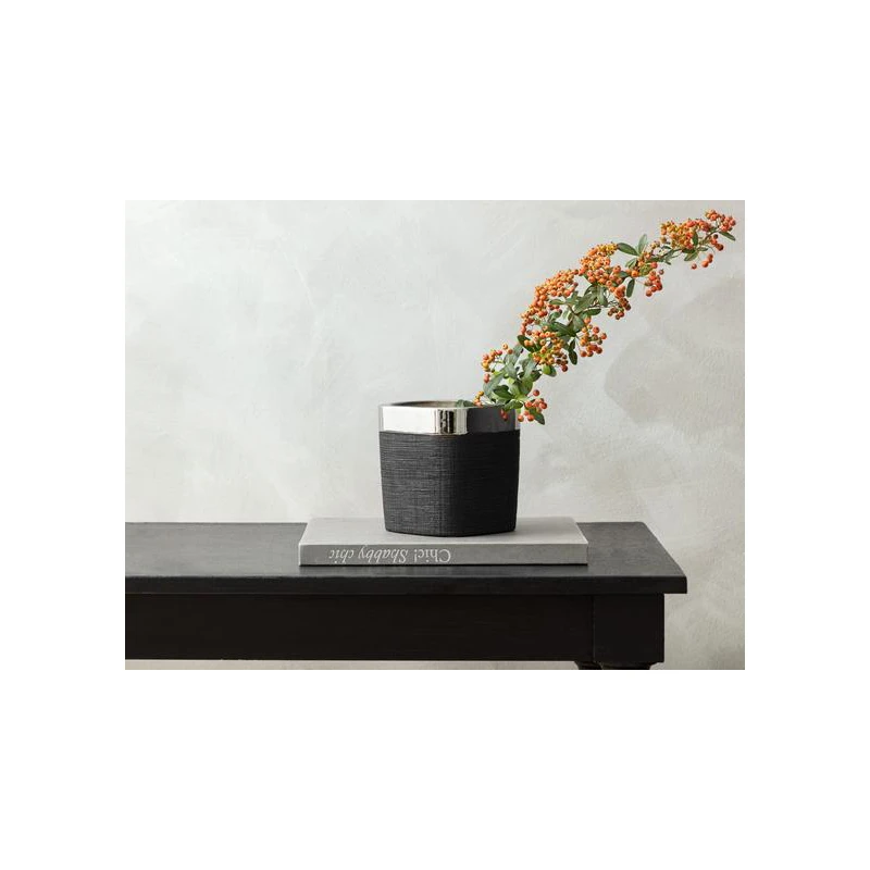 Madame Coco Milleu Vase, Black Color - Madame COCO