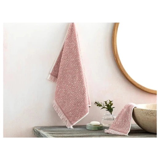 منشفة وجه قطنية, باللون الزهري, 50*70 سم من انجلش هوم منشفة وجه قطنية, باللون الزهري, 50*70 سم من انجلش هوم