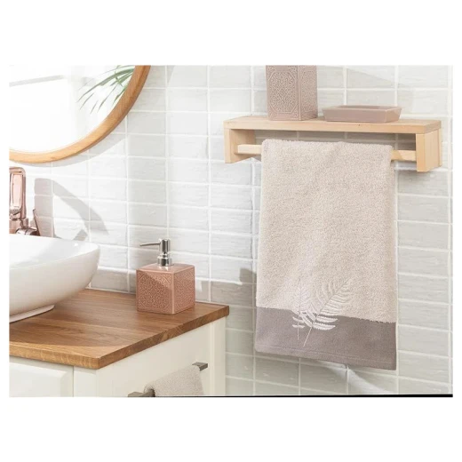 منشفة وجه مطرزة فيرن, لون بيج, 50*80 سم من انجلش هوم منشفة وجه مطرزة فيرن, لون بيج, 50*80 سم من انجلش هوم