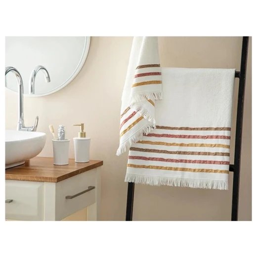 طقم مناشف حمام مخططة قطنية ريترو, لون احمر, 50*85 + 75*150 سم, قطعتان من انجلش هوم طقم مناشف حمام مخططة قطنية ريترو, لون احمر, 50*85 + 75*150 سم, قطعتان من انجلش هوم