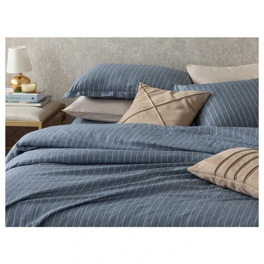 طقم غطاء لحاف مقاس كينج مصبوغ بخيوط لامعة ستارلايت, لون ازرق, 220* 240 سم, 4 قطع من انجلش هوم - انجلش هوم - Image 2