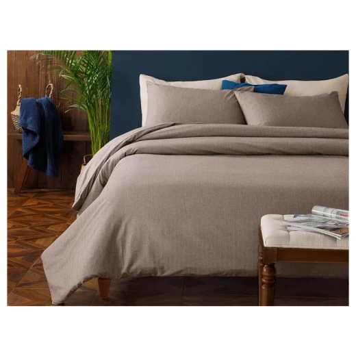 طقم غطاء لحاف مزدوج شارب تويل, لون بني, 200* 220 سم, 4 قطع من انجلش هوم طقم غطاء لحاف مزدوج شارب تويل, لون بني, 200* 220 سم, 4 قطع من انجلش هوم