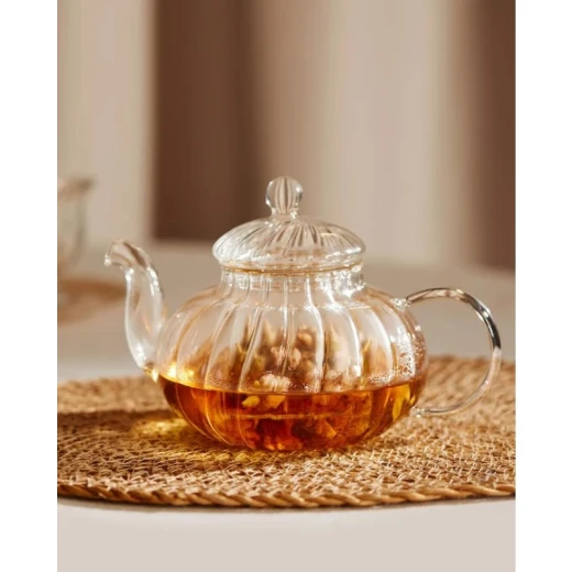إبريق شاي زجاجي من لاهي مع مصفاة سعة 720 مل من مدام كوكو إبريق شاي زجاجي من لاهي مع مصفاة سعة 720 مل من مدام كوكو